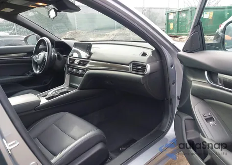 2021 Honda Accord Sport 2.0T z USA, uszkodzony, nr VIN 1HGCV2F37MA016595